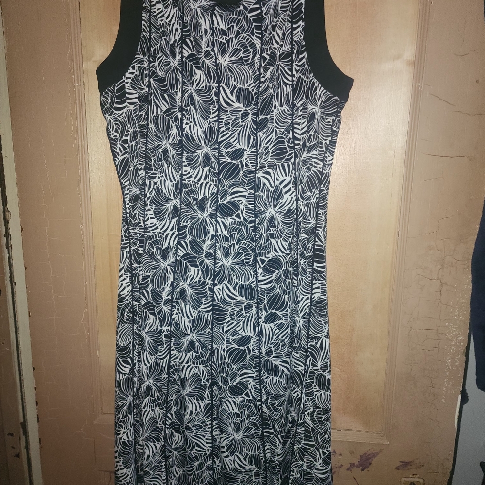 Perceptions Black And White Leaf Print Dress With… - image 5